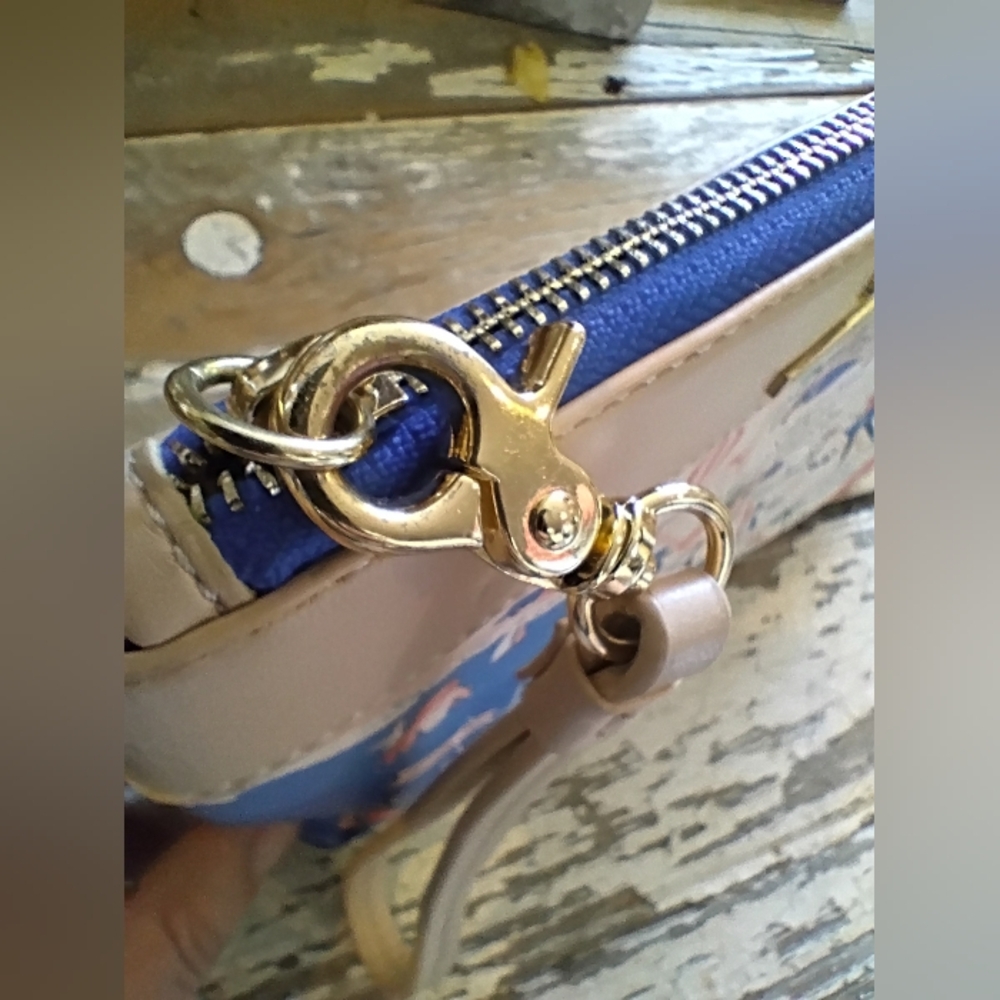 Spartina Southern California Scout Wristlet - Picture 8 of 12
